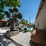 To Palati With Private Pool Anoyira