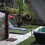 בית נופש To Palati With Private Pool Anoyira