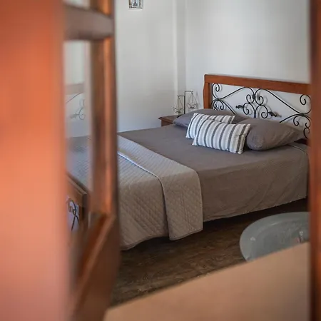 Nyaraló To Palati With Private Pool Anógira