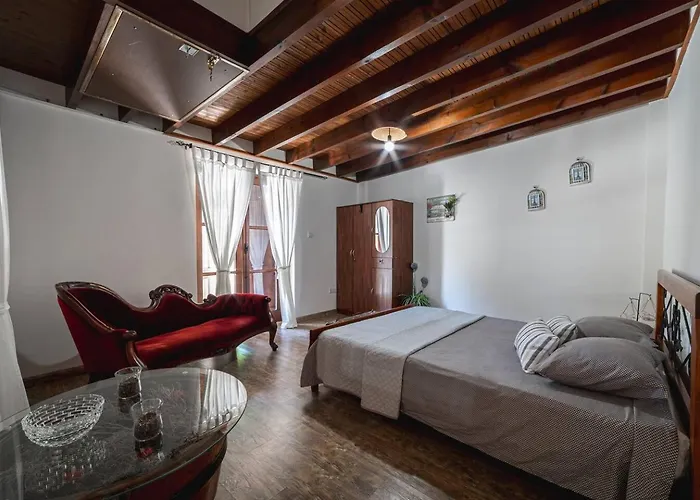 To Palati With Private Pool * Anoyira