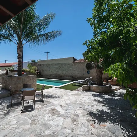 Case de vacanță To Palati With Private Pool *