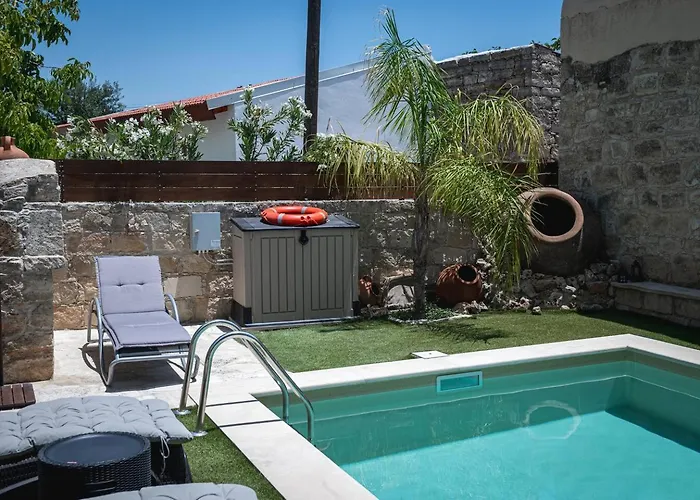 To Palati With Private Pool Ανώγυρα