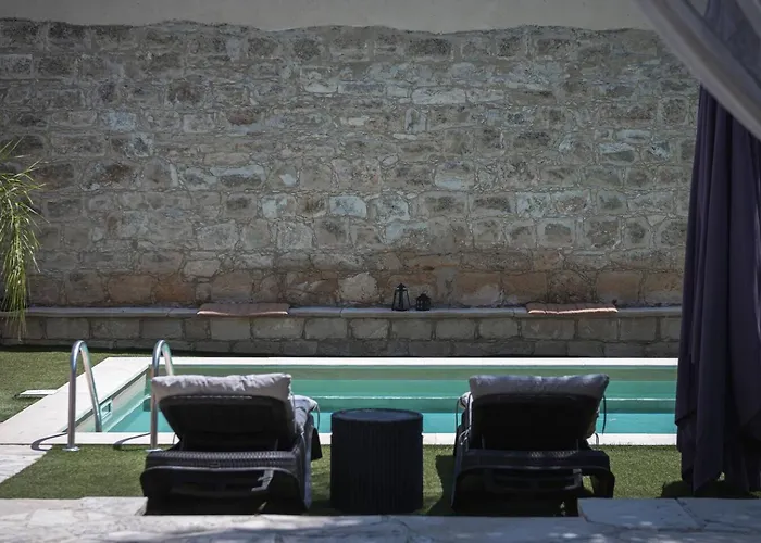 To Palati With Private Pool *